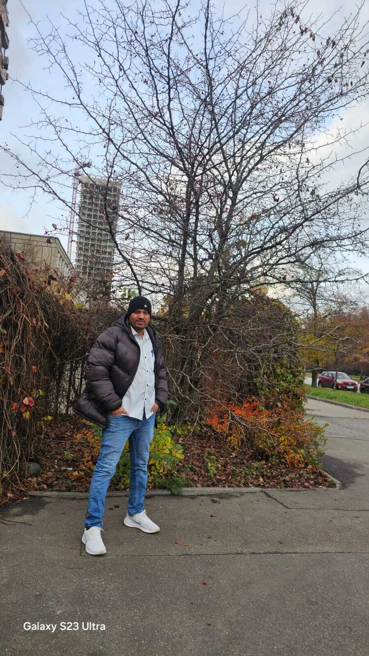  54428779  Suresh Kumar, 35 ,    