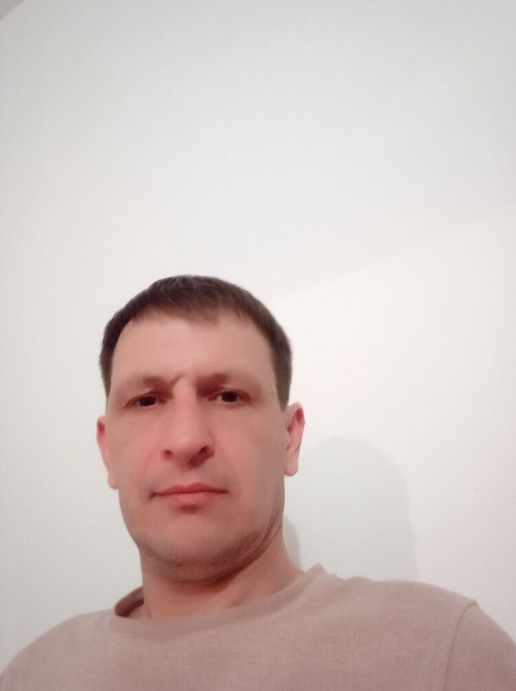  42288869  Vitalik, 44 ,    