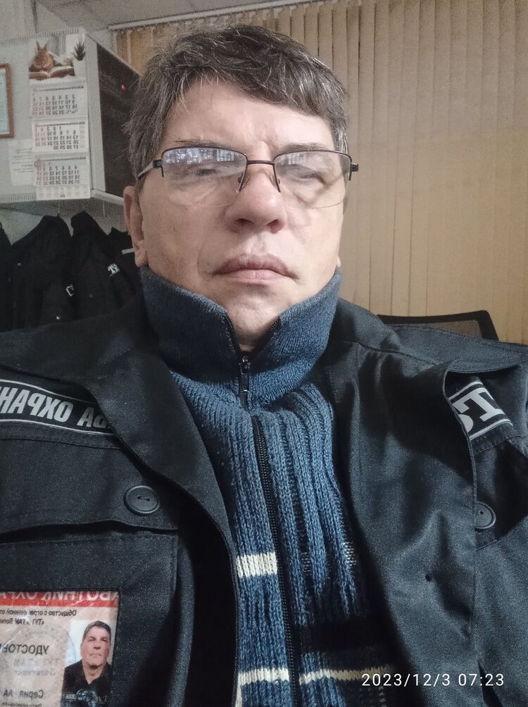  41326379  , 49 ,    