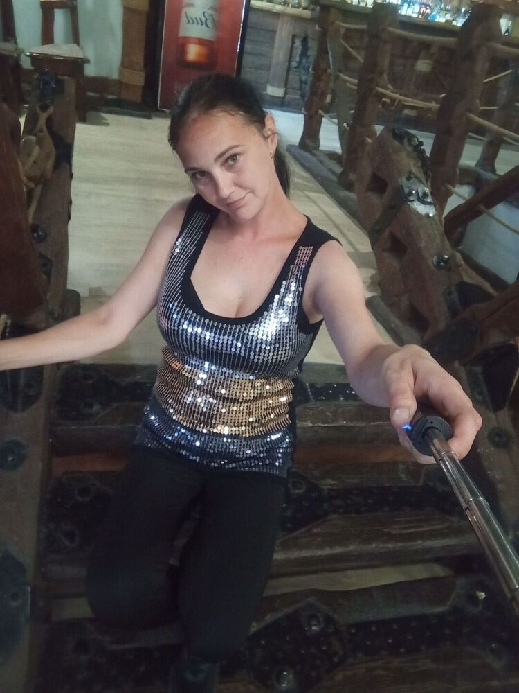  53157389  , 35 ,    
