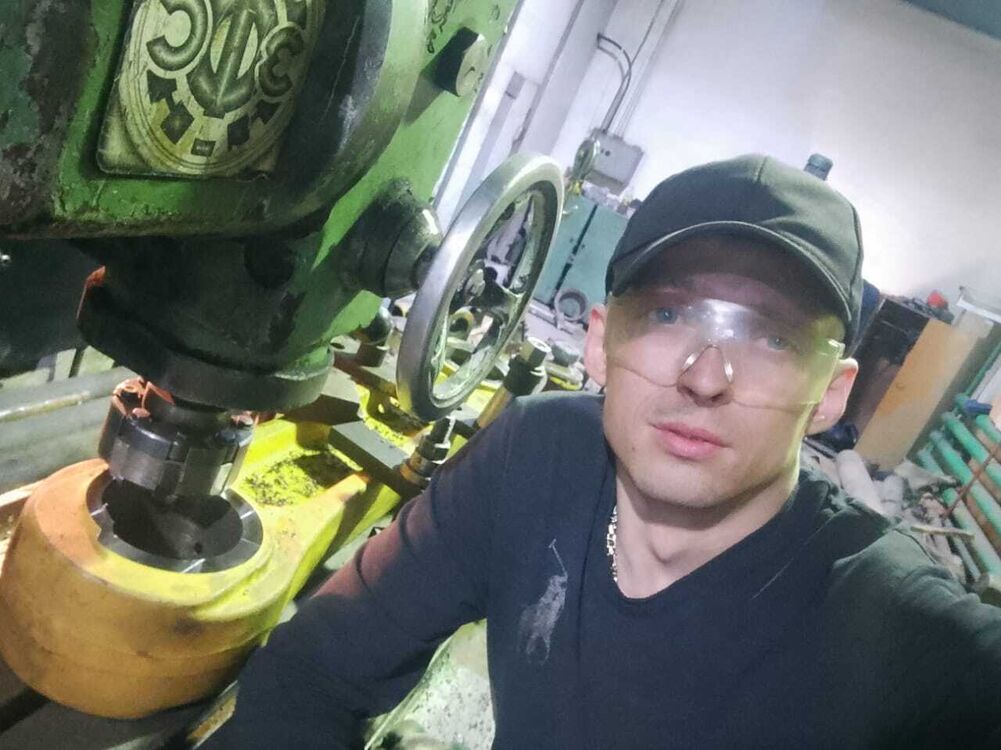  41983609  , 34 ,    
