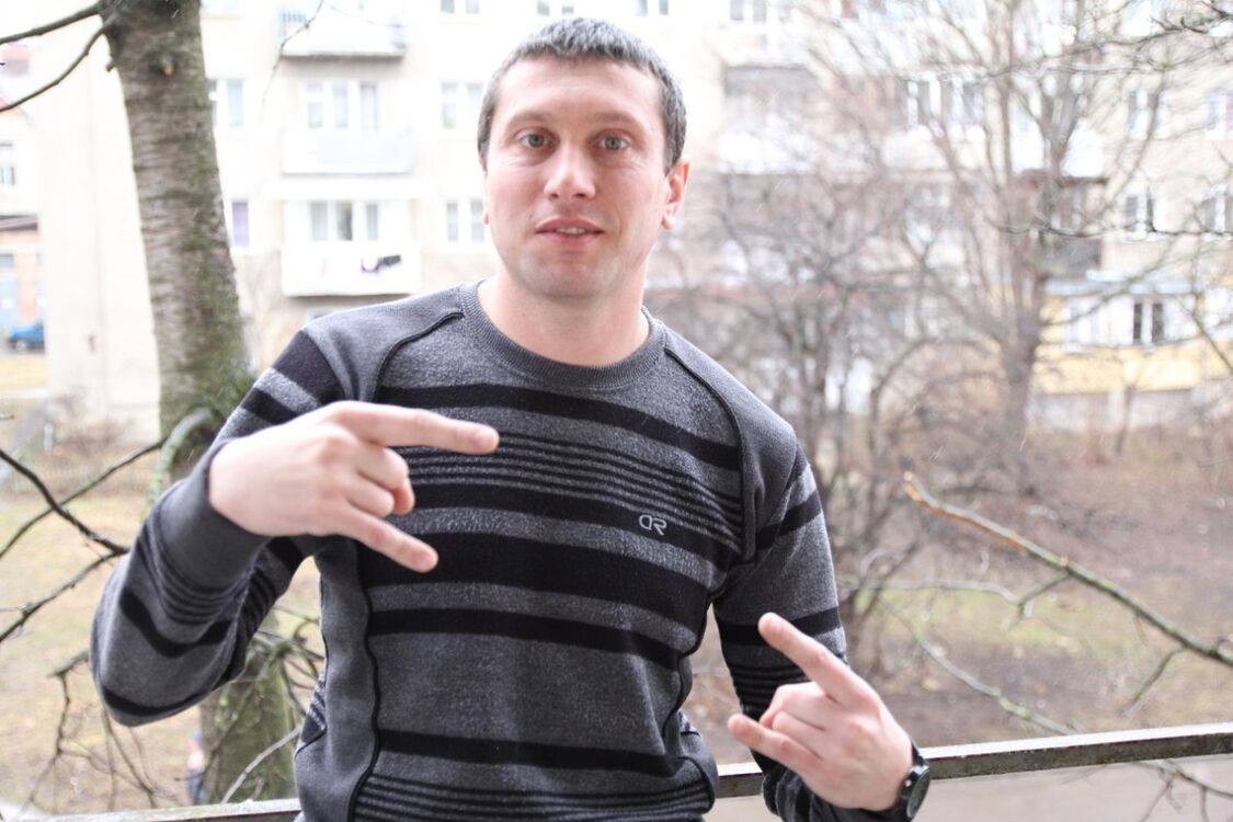  ,   Vasil, 48 ,   ,   , c 