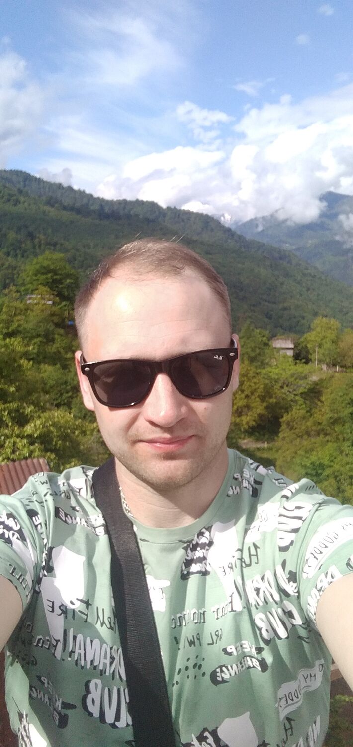  ,   Romzes, 32 ,  