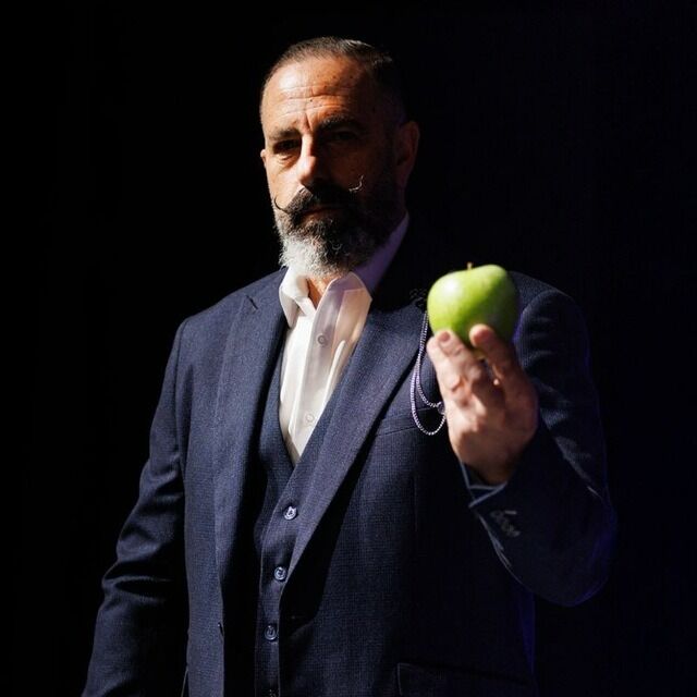  Tel Aviv-Yafo,   Oleg, 43 ,   ,   