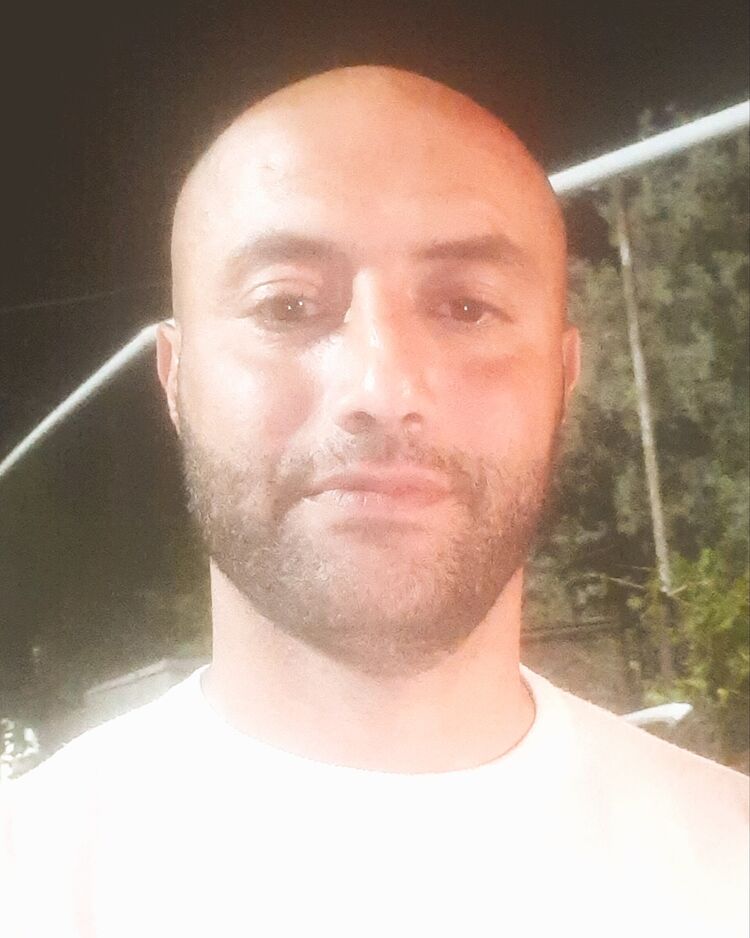  ,   Erik, 40 ,   ,   