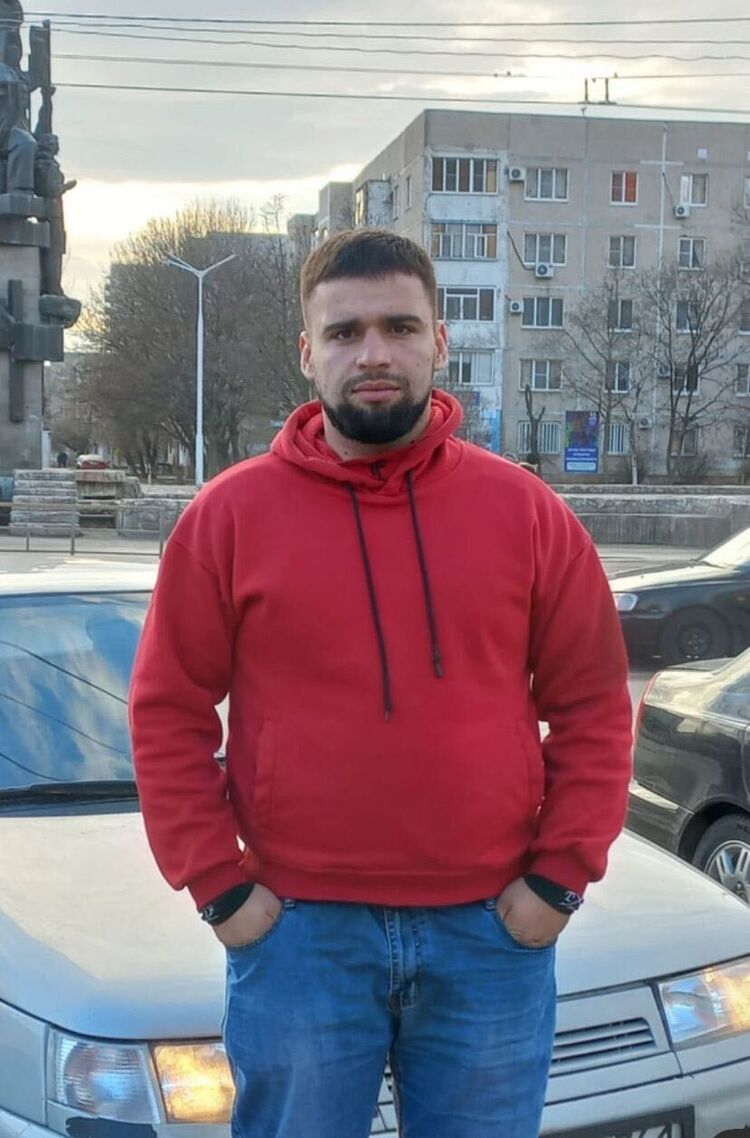  41918639  , 24 ,    -