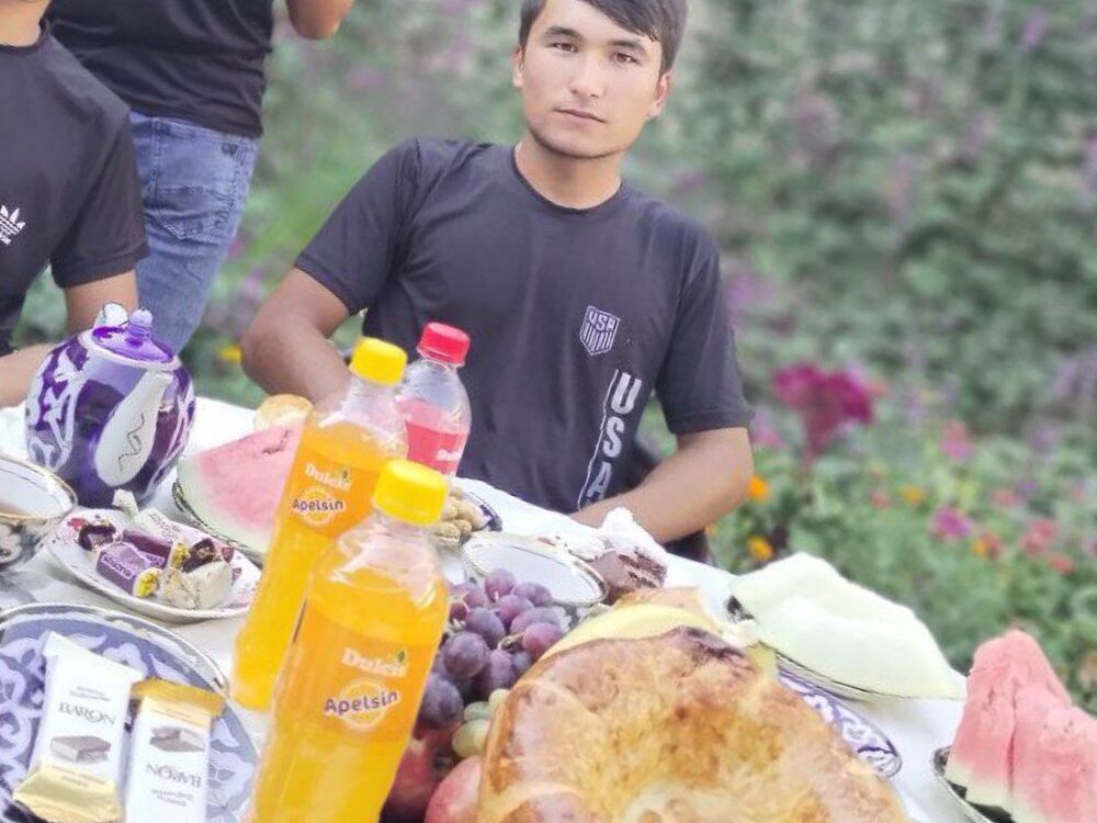  ,   Ziyoviddin, 21 ,   ,   
