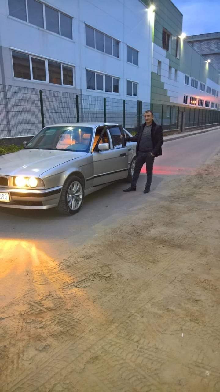  34158269  , 40 ,    