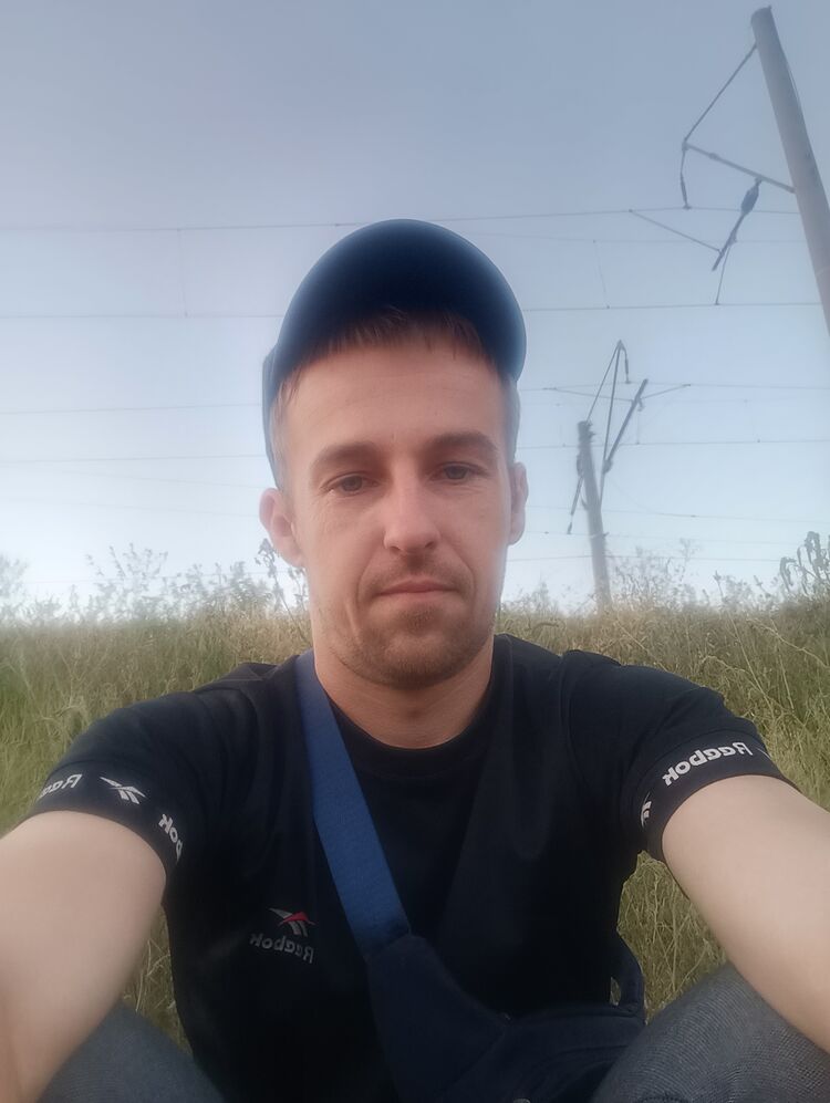  38527909  , 33 ,    