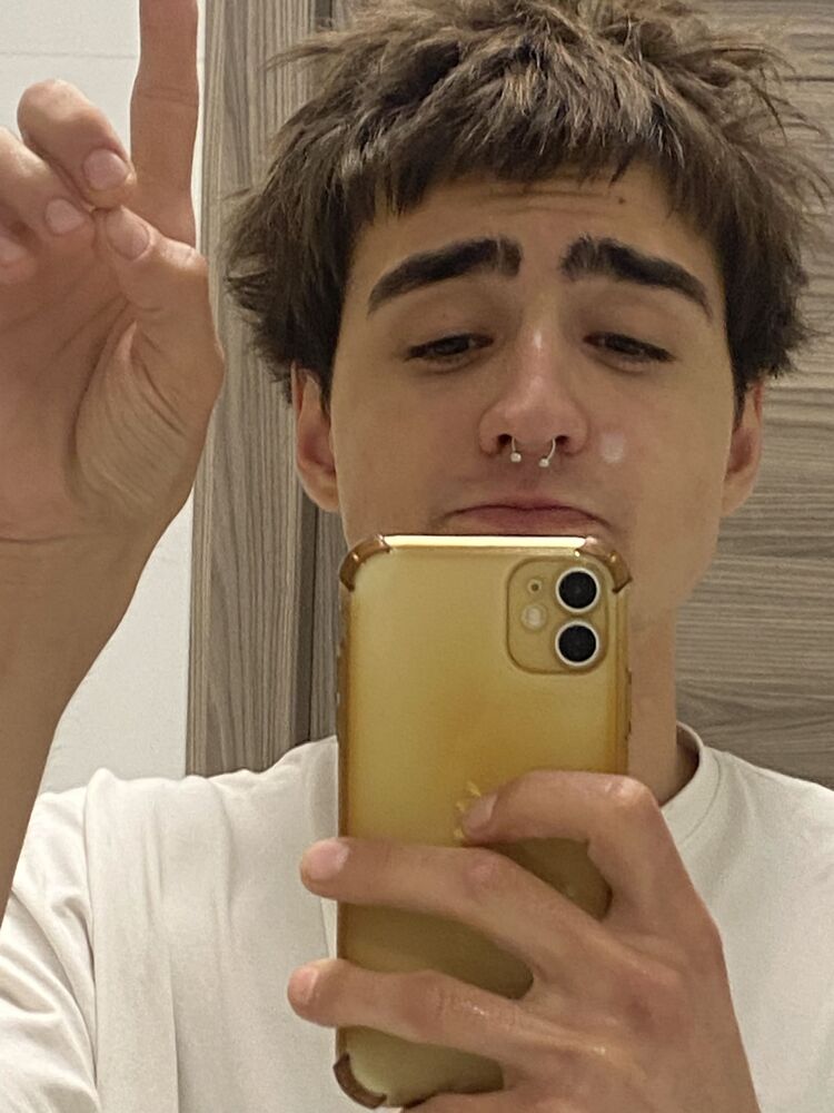  54192359  Yayo, 20 ,    