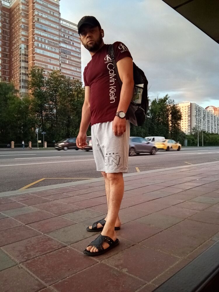  45714689  Farruxjon, 34 ,    