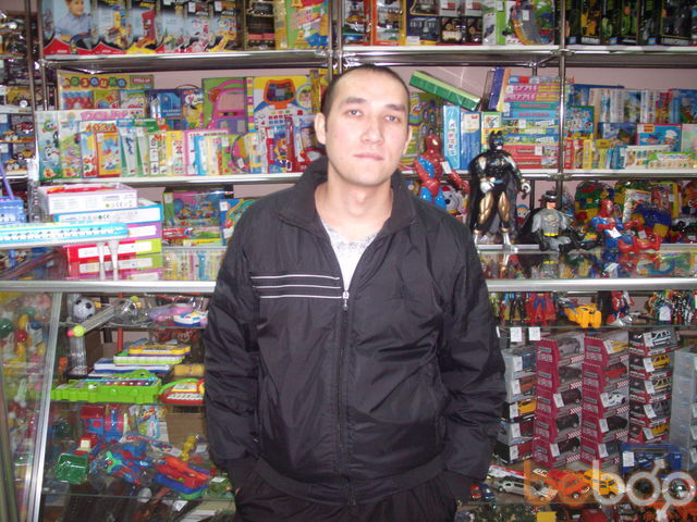  974679  Damir, 44 ,    