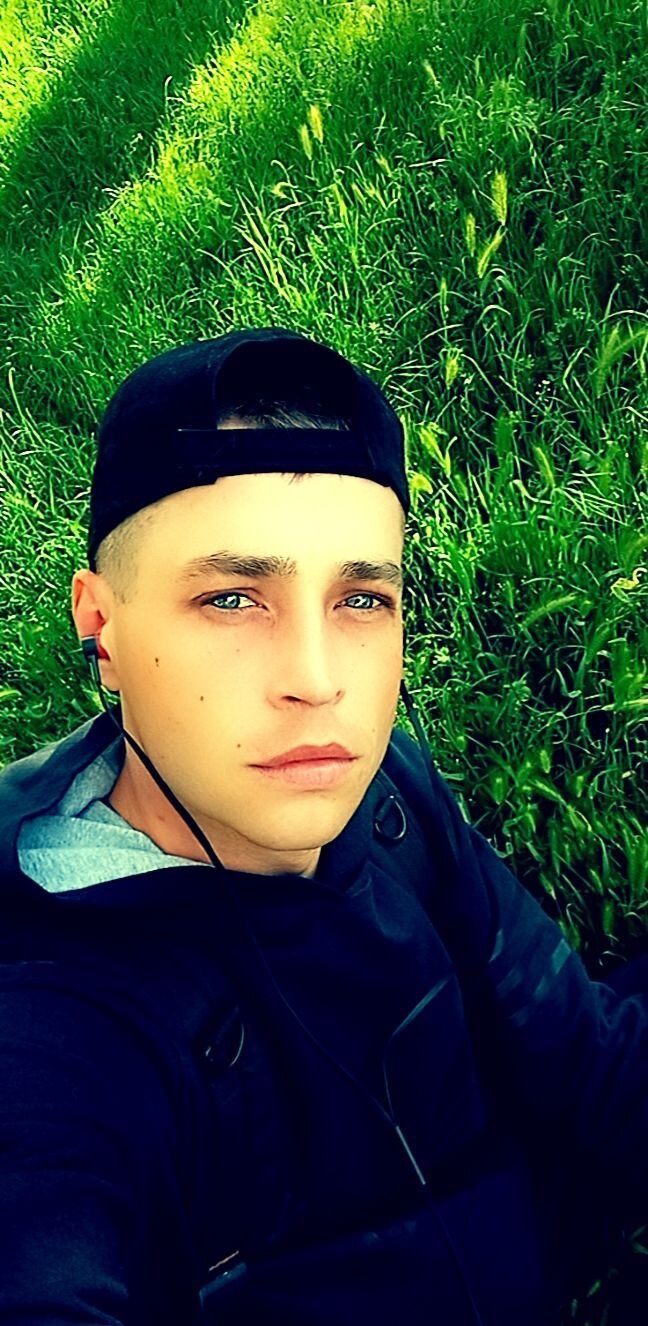  ,   Zhenya, 32 ,   ,   