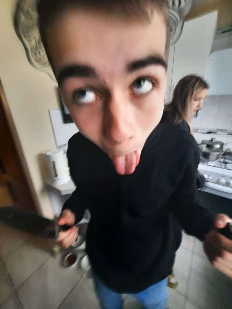  36224949  , 22 ,    
