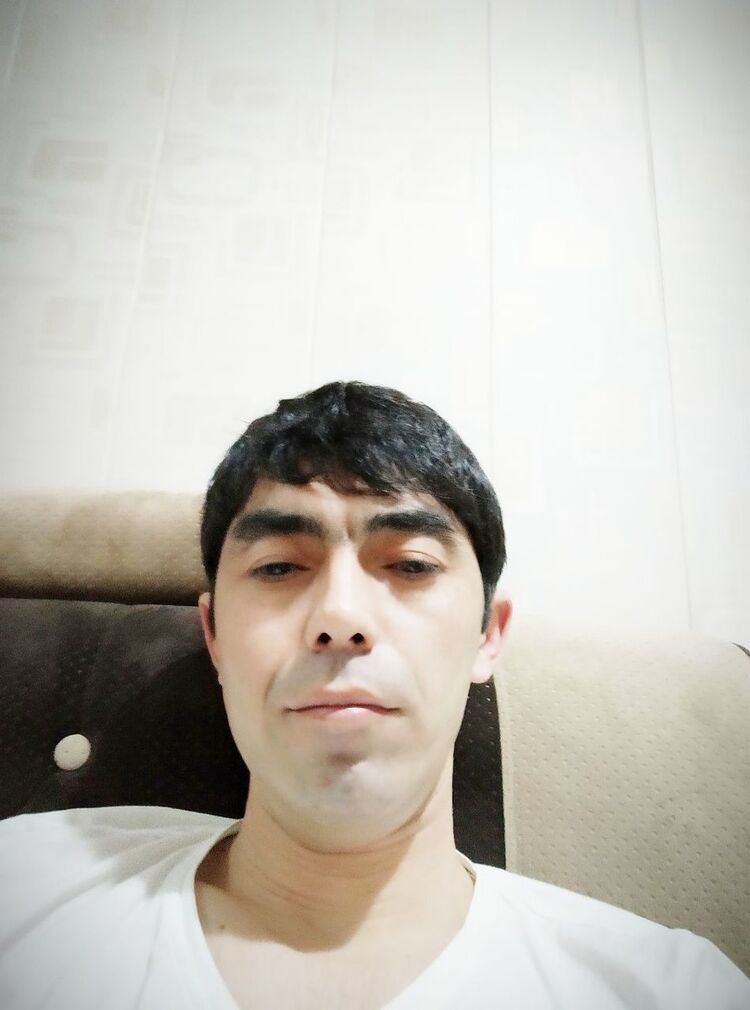  19449289  Nodir, 41 ,    