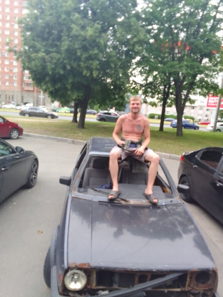 ���� 27922399 ������� ��������, 32 ����, ���� ���������� � �����-����������