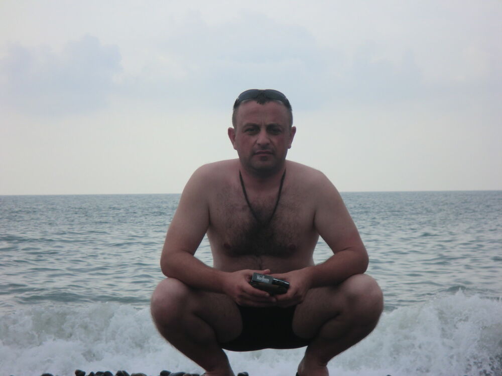  5843499  Suxumski, 48 ,    