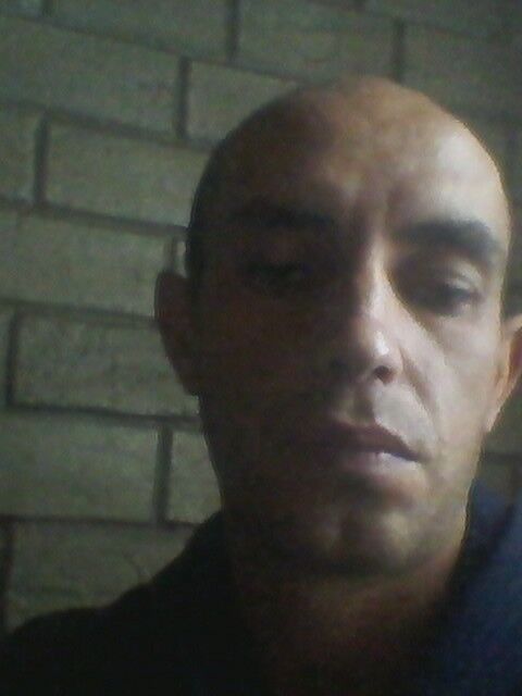 8148129  Roman, 37 ,    