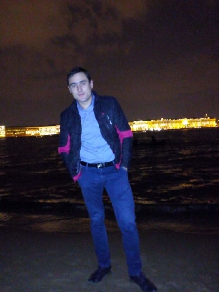  15135189  Andrei, 34 ,    
