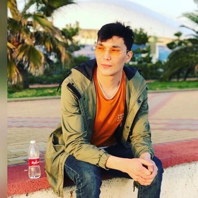  32331709  Akmatov, 29 ,    