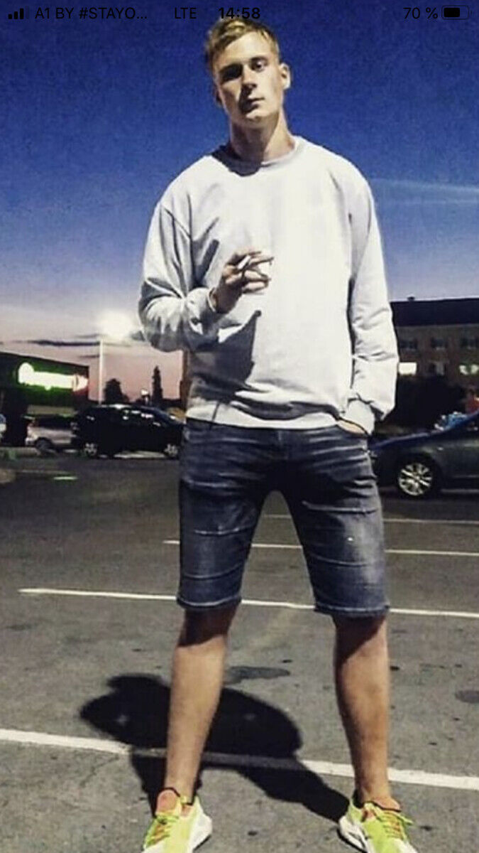  21806839  , 25 ,    