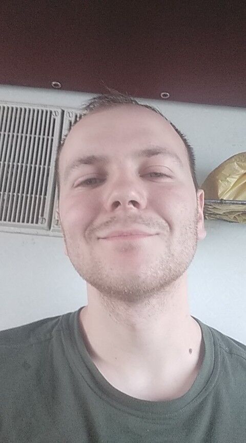  15664169  Kasper, 31 ,    
