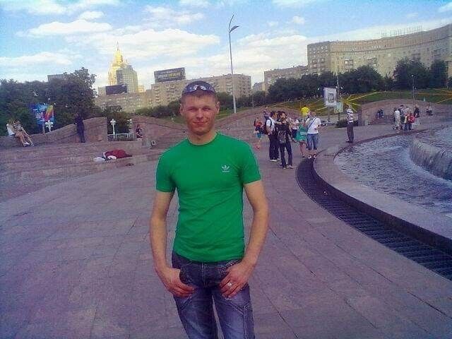  22160249  Denis, 36 ,    