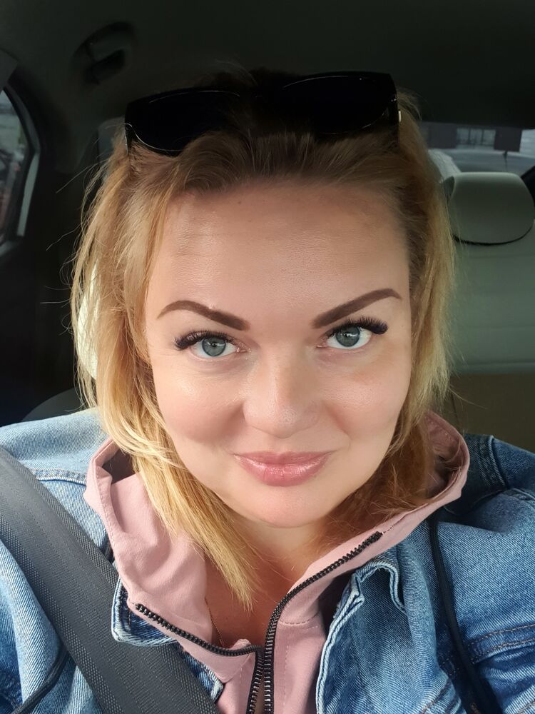  27654209  Alexandera, 38 ,    -