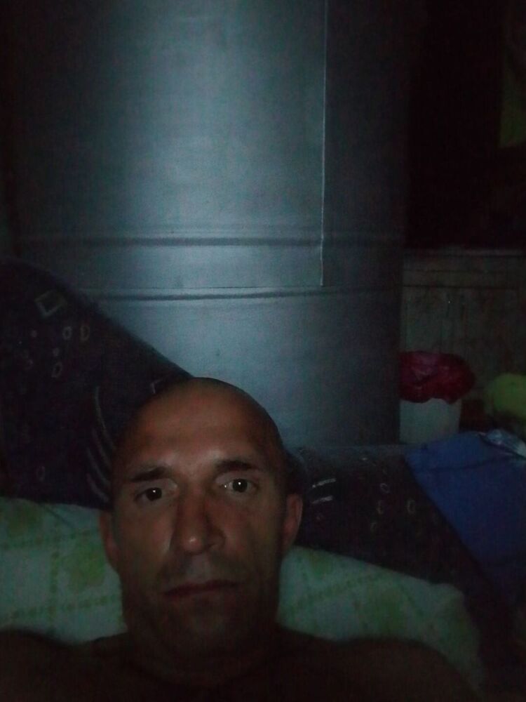  46166829  Dima, 47 ,    