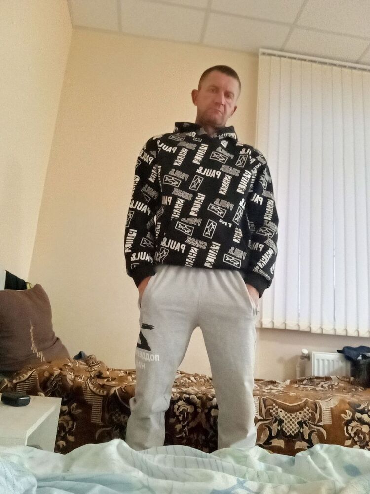  54676159  Alexander, 44 ,    