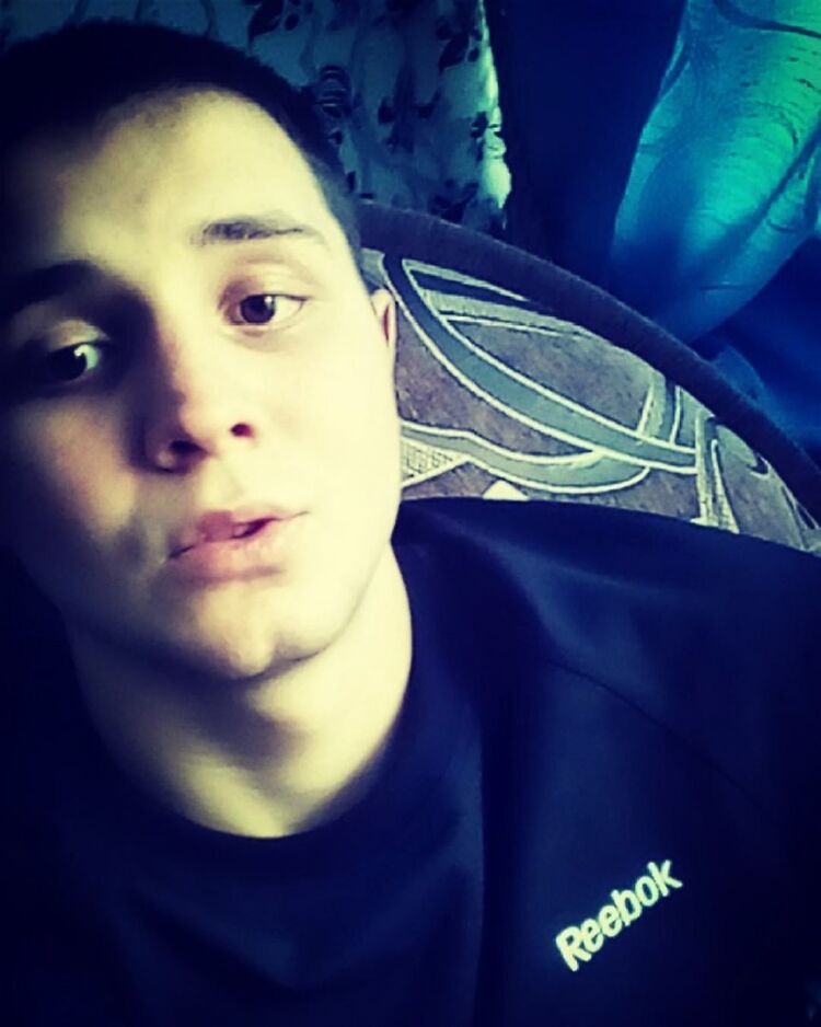  10816229  Mikhail, 30 ,     