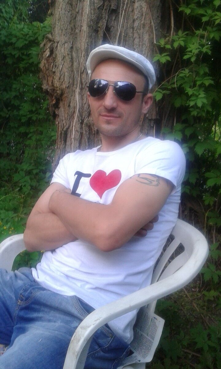  ,   Dmytro, 44 ,     , c 