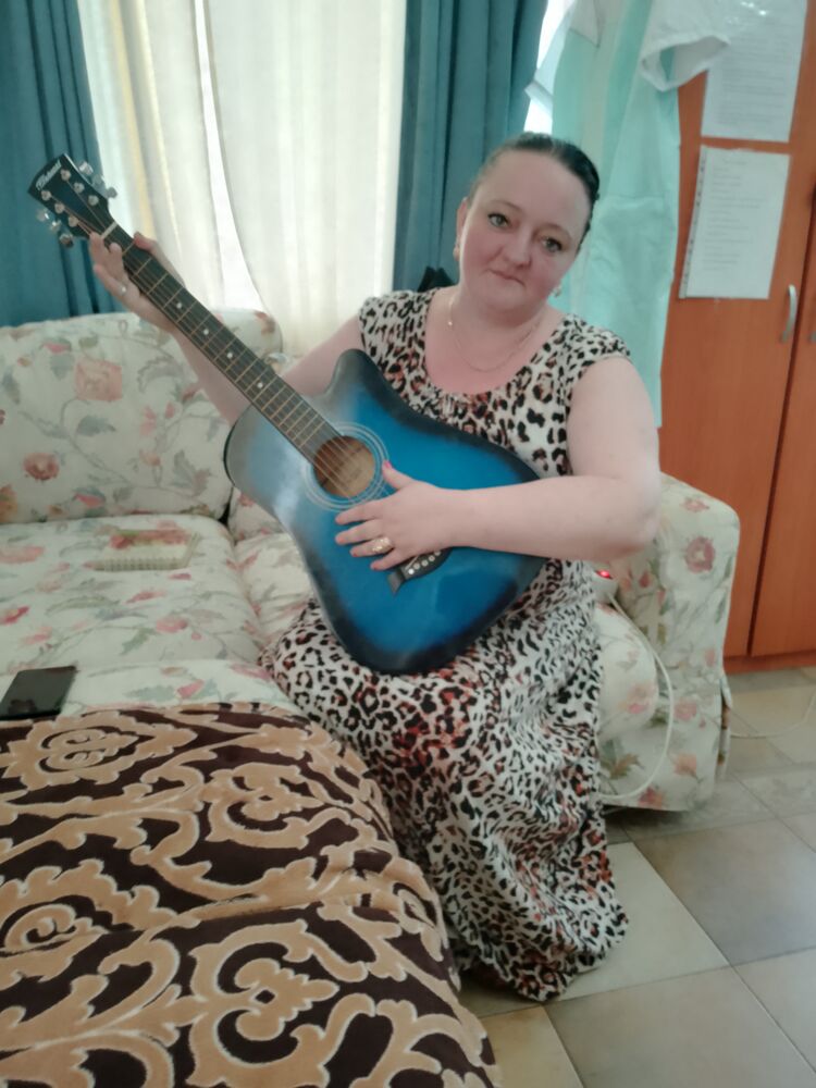  53526929  , 40 ,    