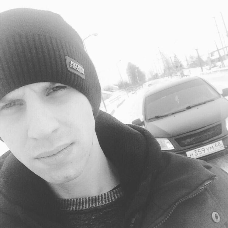  44608389  Pavel, 29 ,    