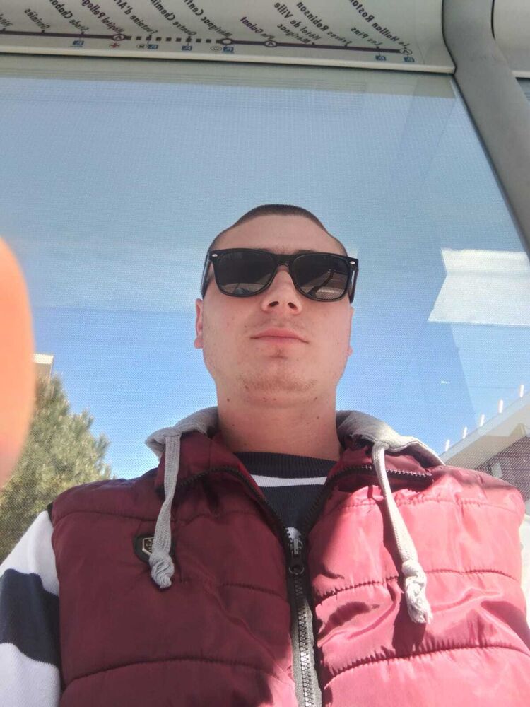  26939889  Codrin, 28 ,    Bergerac