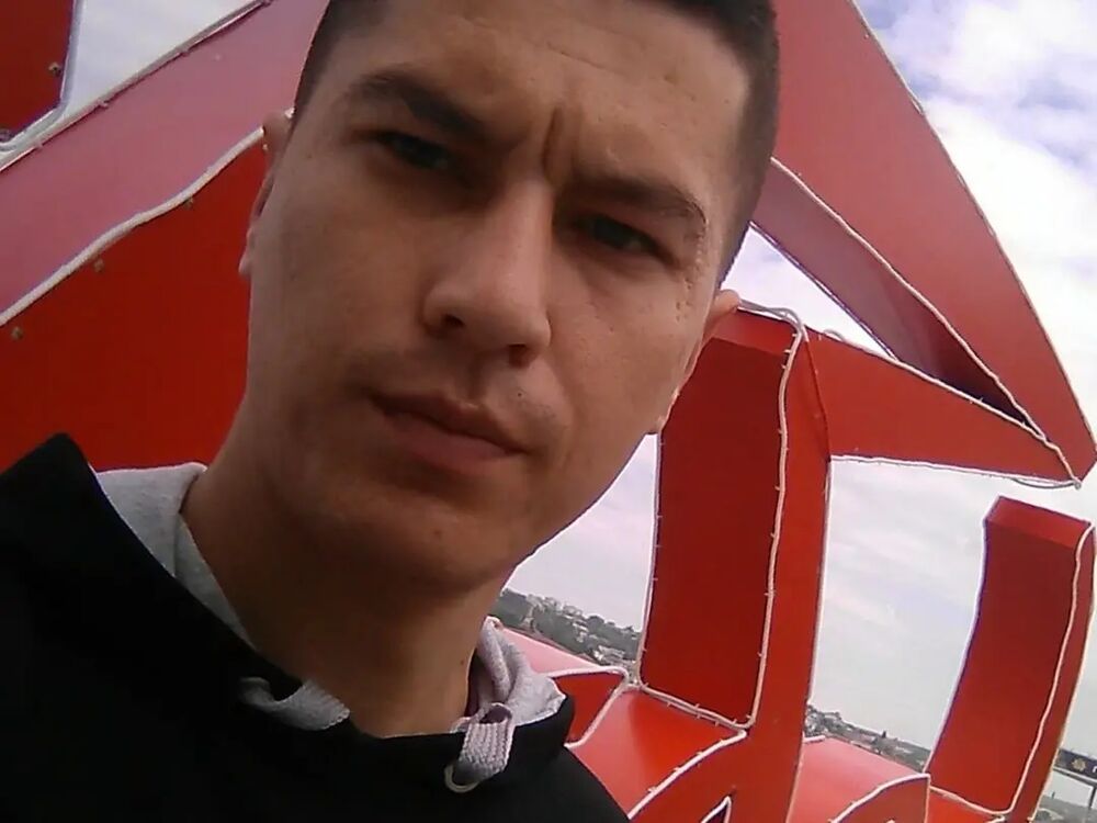  43555149  Lemar, 32 ,    