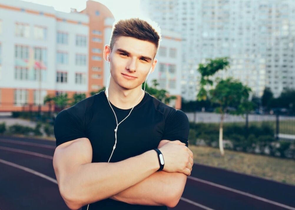  53199609  Dhdhd, 19 ,    