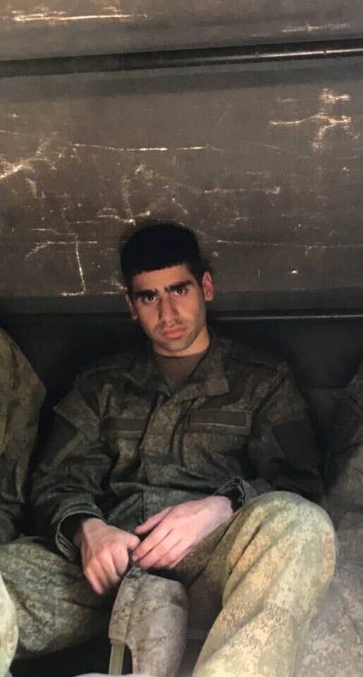  54022289  Suren, 19 ,    