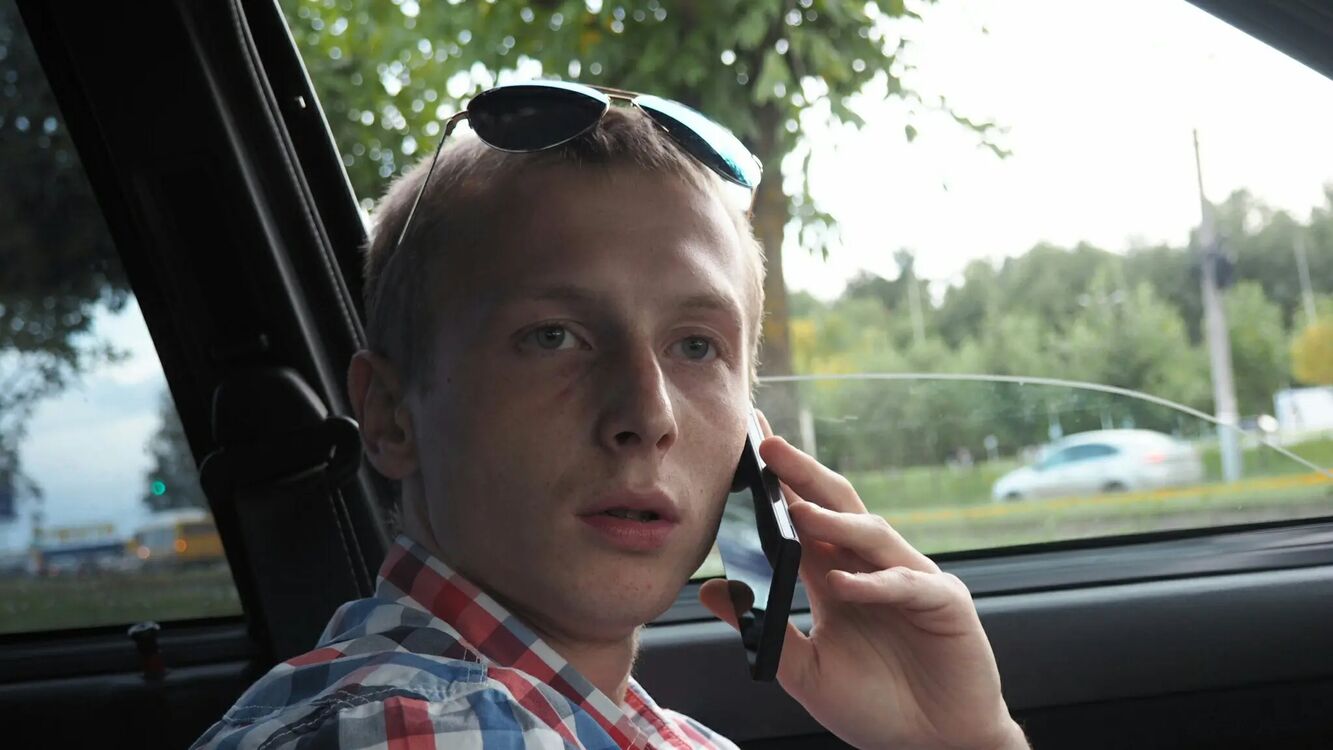  38671169  Pavel, 33 ,    