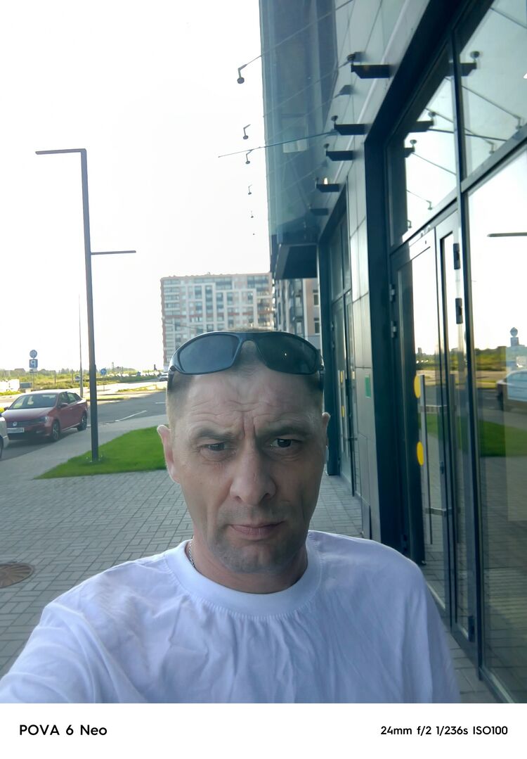  52679749  , 40 ,    
