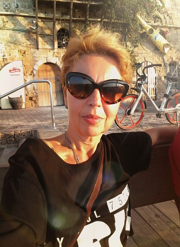  ,   Milena, 51 ,   ,   , c 