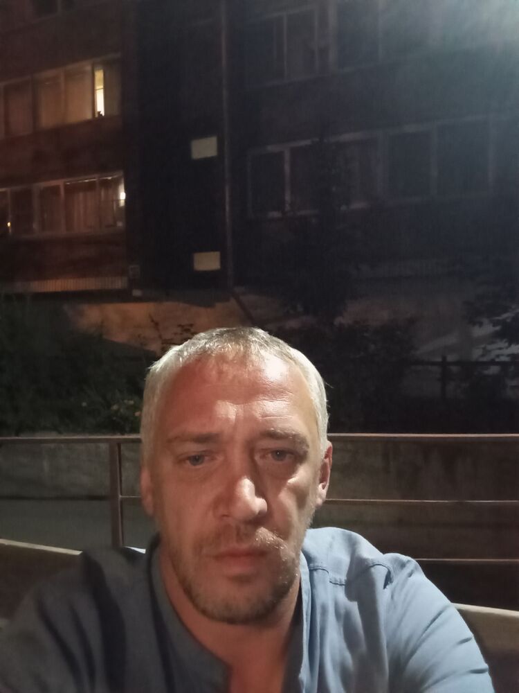  45722619  Vlad, 45 ,    