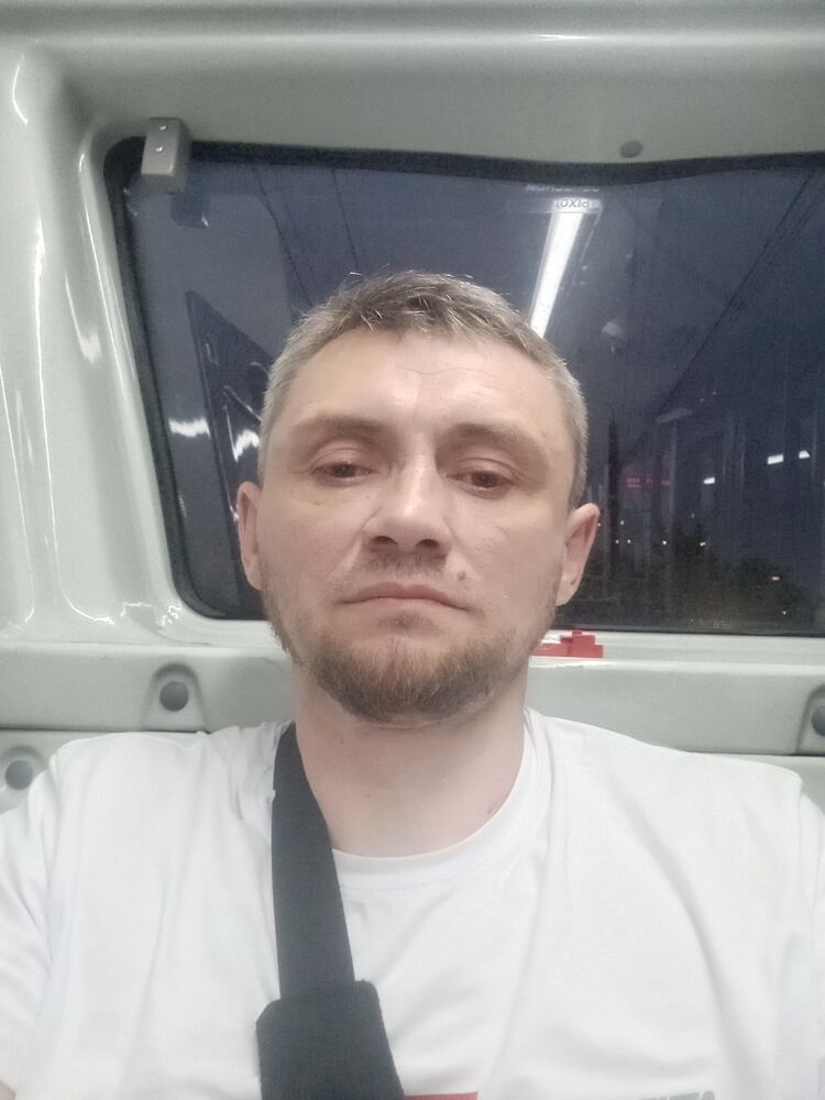  52181779  , 34 ,    