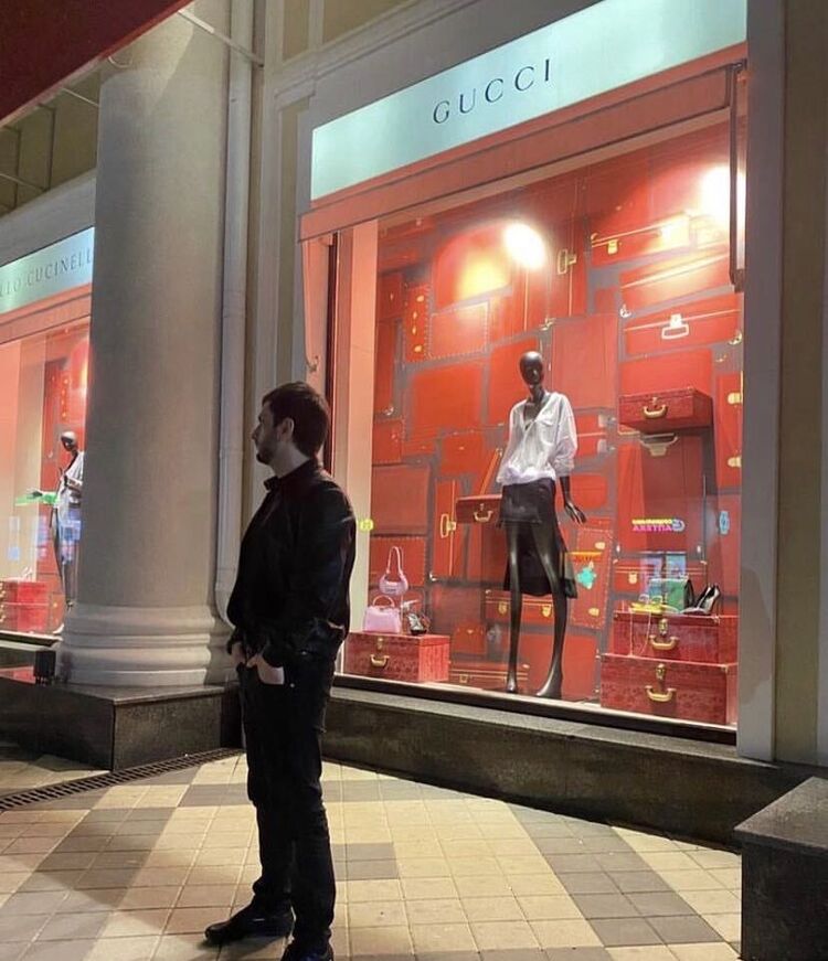 ���� 37318569 ������� �������, 32 ����, ���� ���������� � ������