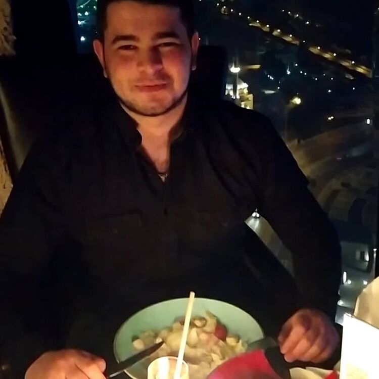  22765139  Alik, 26 ,    