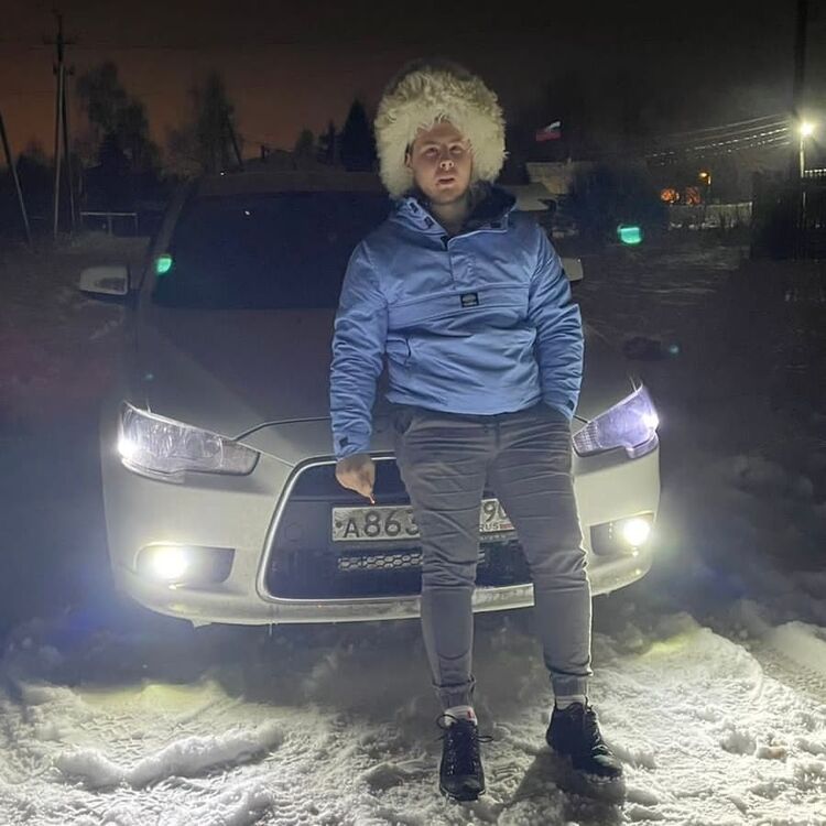  26290339  Pavel, 25 ,    
