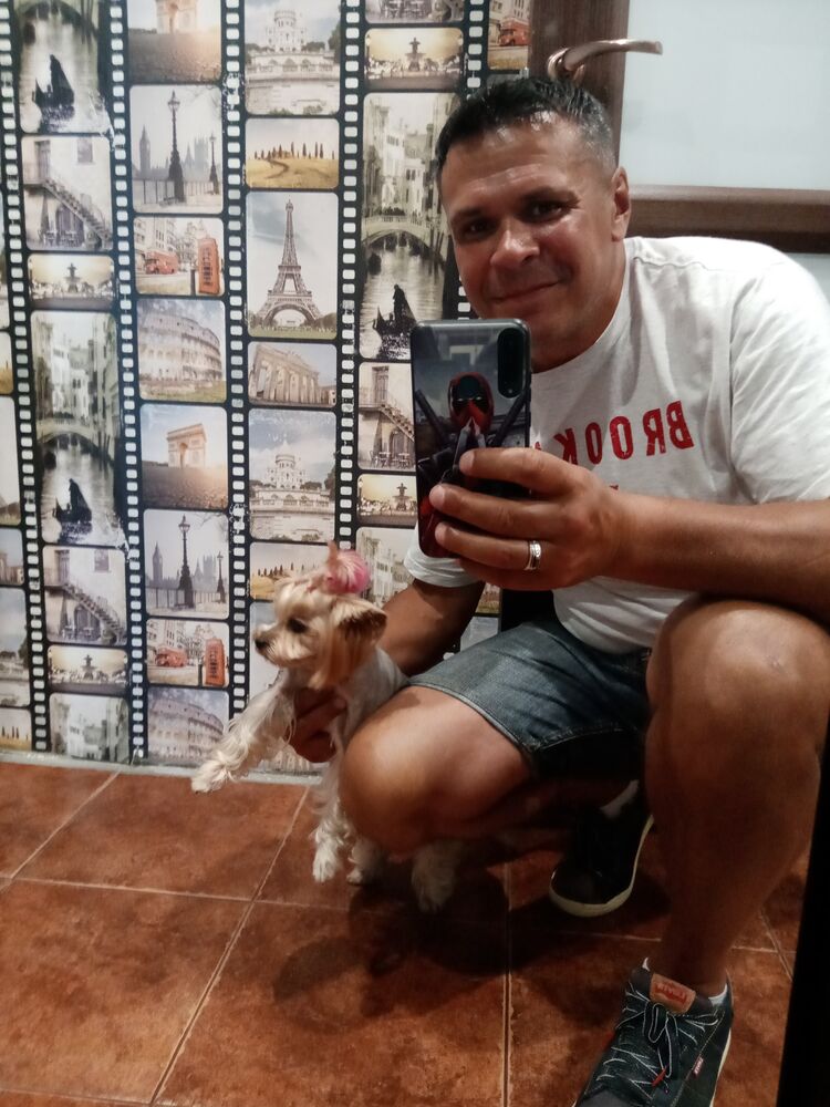  ,   Stas, 53 ,   ,   