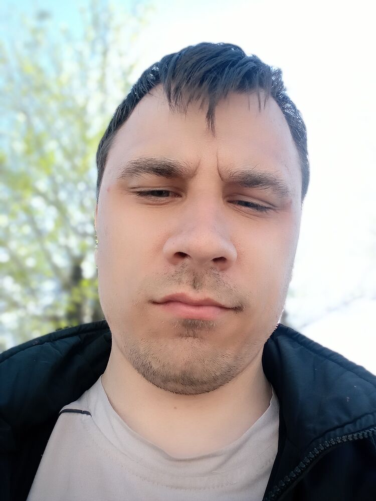  37057519  , 28 ,    