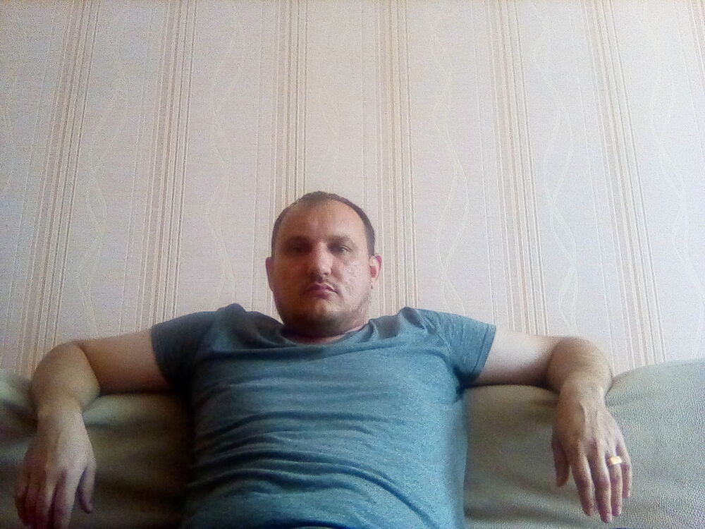  12764129  Stanislav, 41 ,    