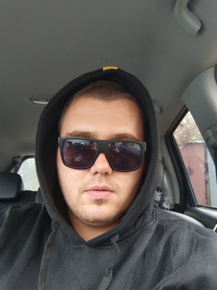  29550259  Denis, 31 ,    Phuket